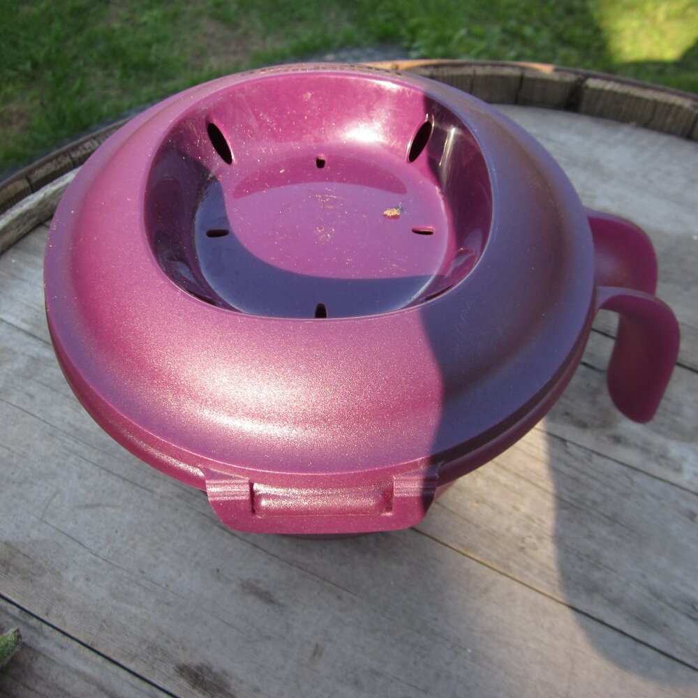 tupperware 3 pc ricer microwave very good
